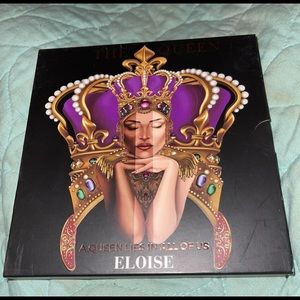 The Queen Eloise eyeshadow pallet